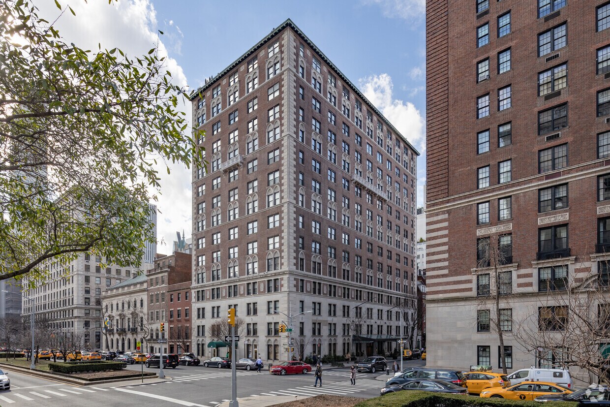 Mayfair Towers Apartments in New York, NY