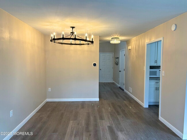 Building Photo - 61 Lenape Trail