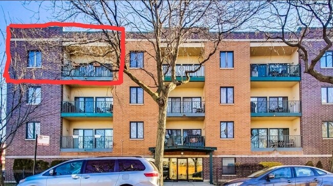 Building Photo - 4625 W Lawrence Ave