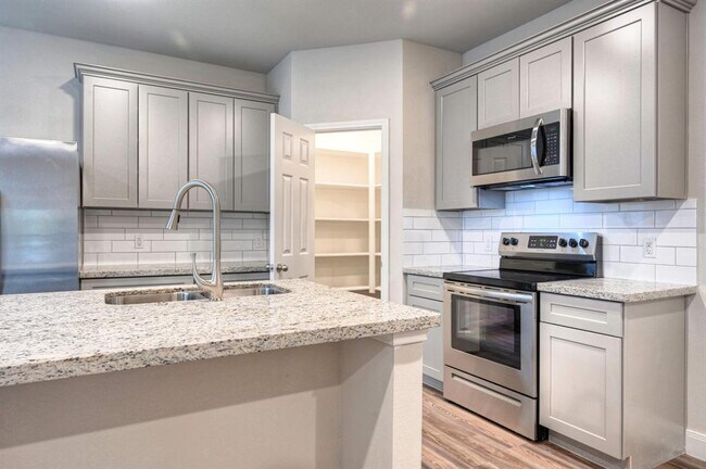 Foto del edificio - 9175 Inwood