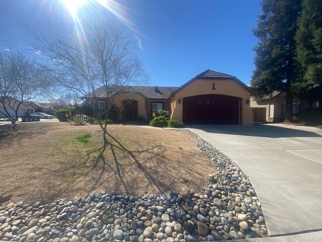 Building Photo - 4711 W Mary Ave