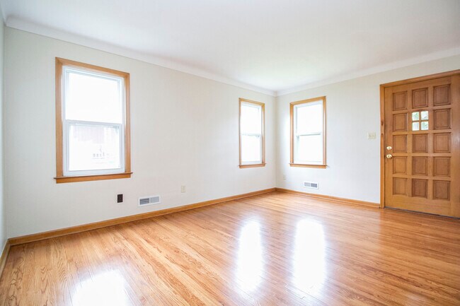 Foto del edificio - 320 Somerset St