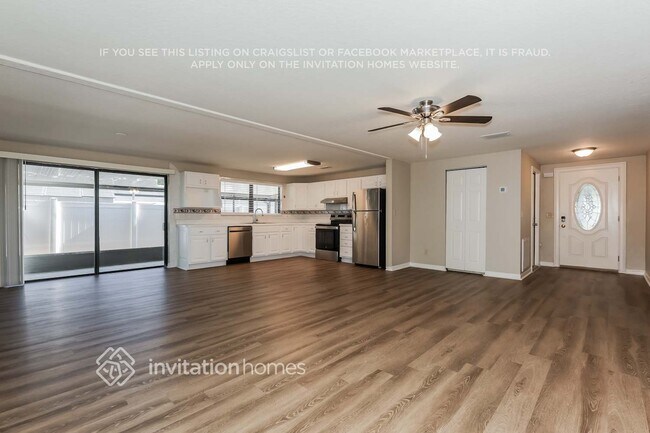 Foto del edificio - 6828 Eden Ln