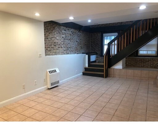 Building Photo - 678 Tremont St