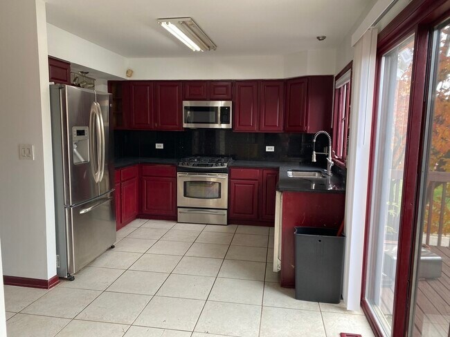 Foto del edificio - 901 W Essex Pl