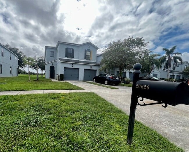 Building Photo - Move IN NOW! Amazing views- Corner 2 story...