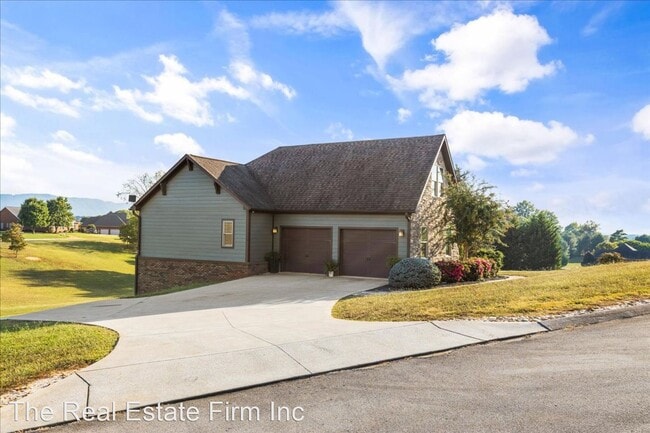 Building Photo - 4 br, 2.5 bath House - 1307 Woodland Trace