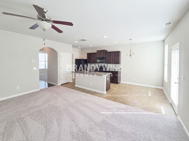 Foto del edificio - 5813 Grande River Rd