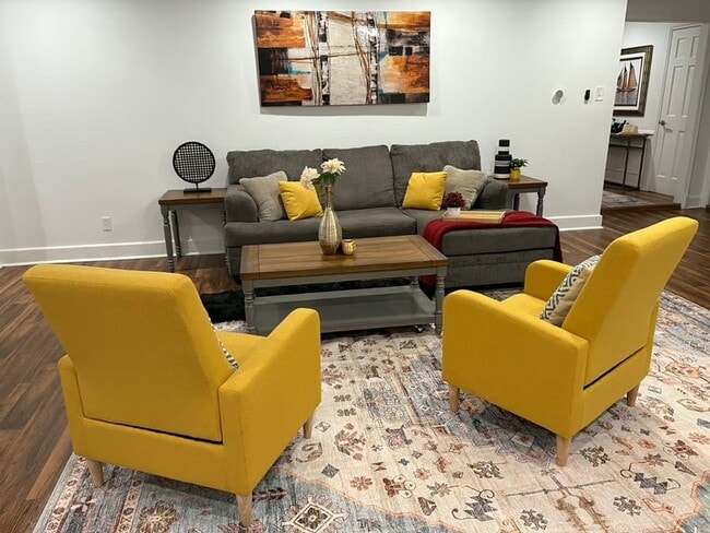 Foto del edificio - 17211 Rolling Creek Dr