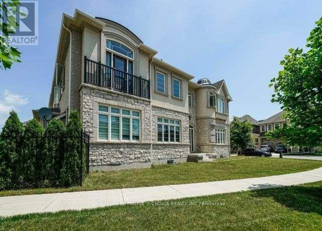 Building Photo - 3227 Kingsholm Dr