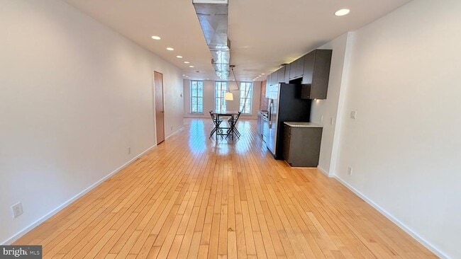 Foto del edificio - 136 N 3rd St