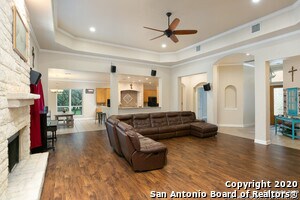 Foto del edificio - 26807 I-10