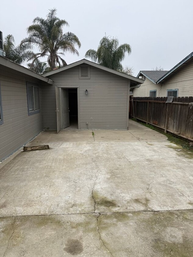 NEWLY RENOVATED 1BD 1BTH!! ALL UTILITIES INCLUDED! APPLY NOW!! - NEWLY RENOVATED 1BD 1BTH!! ALL UTILITIES INCLUDED! APPLY NOW!!