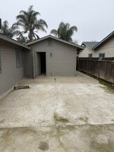 Building Photo - 268 E 10th St