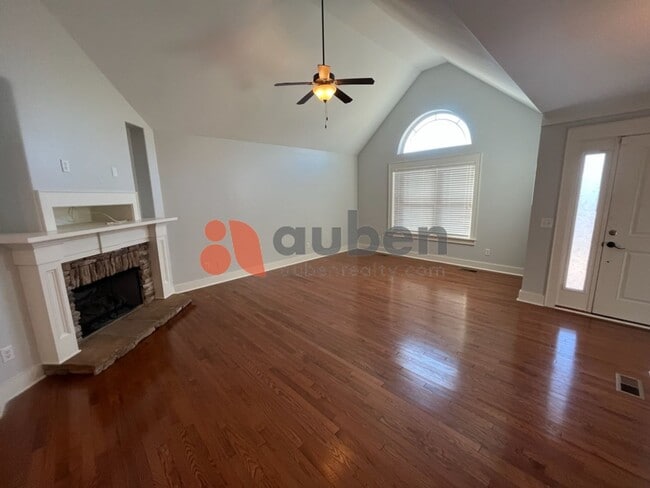 Photo - 7302 Klingler Lane House