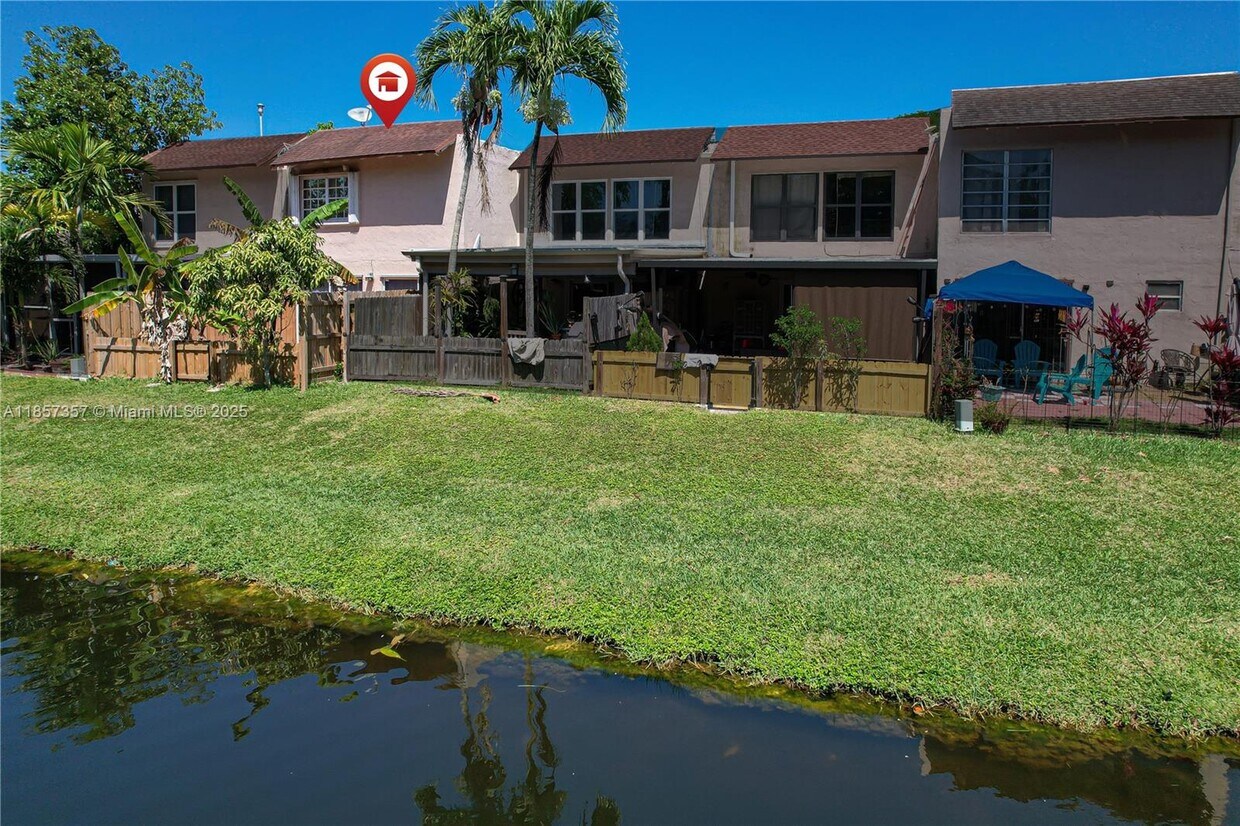 Foto principal - 8302 SW 103rd Ave