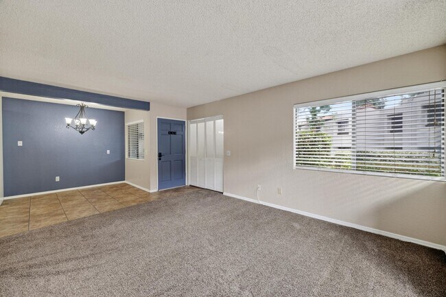 Foto del edificio - 2 Spacious Bedroom Diamond Bar Condo for L...