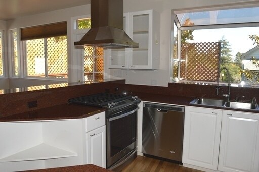 Building Photo - 74 Corte Madera Ave
