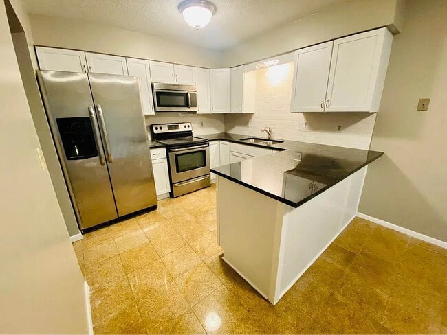 Foto del edificio - 7936 Lee Ave N