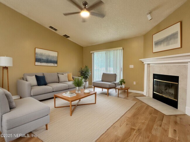 Building Photo - 1318 Yellow Jacket Ct