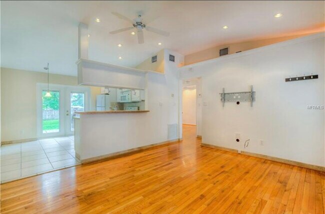 Foto del edificio - 2919 Hargill Dr