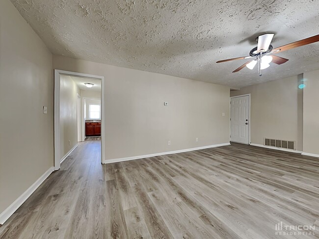 Foto del edificio - 5750 Westside Rd