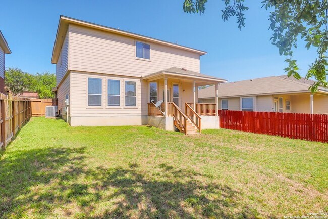 Building Photo - 830 Campion Red