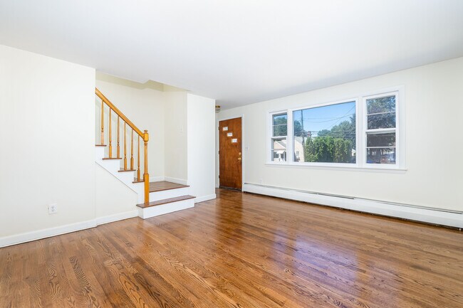 Foto del edificio - 17 Boulanger Ave