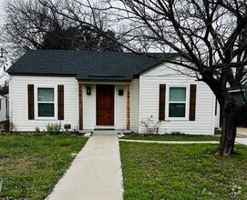 Building Photo - 1611 Wilbur St