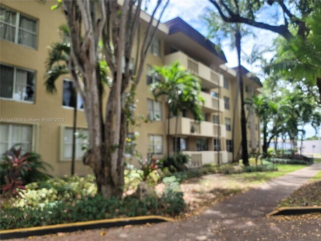 Foto del edificio - 1800 Sans Souci Blvd