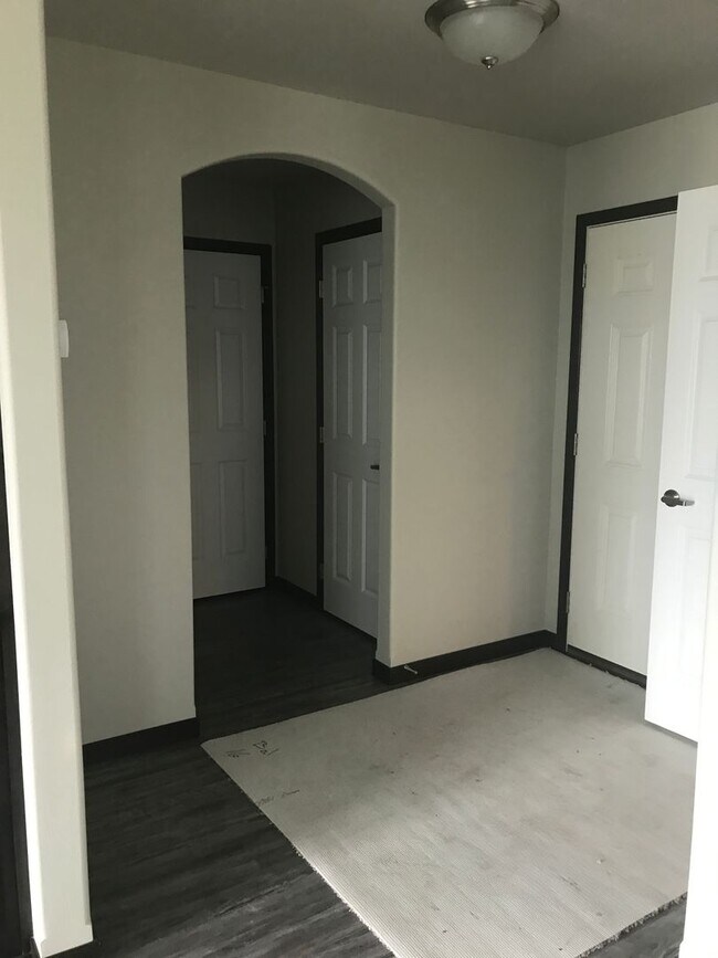 Foto del edificio - 3 Bed 4 Bath Single Family Home