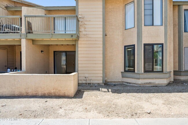 Foto del edificio - 5236 W Peoria Ave