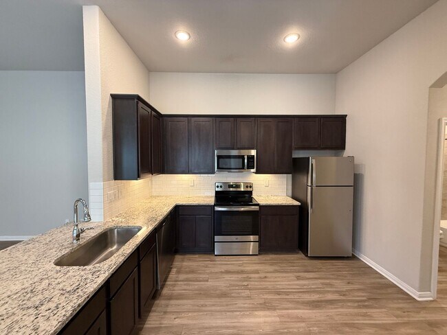 Foto del edificio - 3bd 2ba in Prime Location