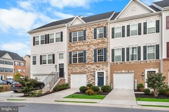 Building Photo - 8418 Kendall Ct