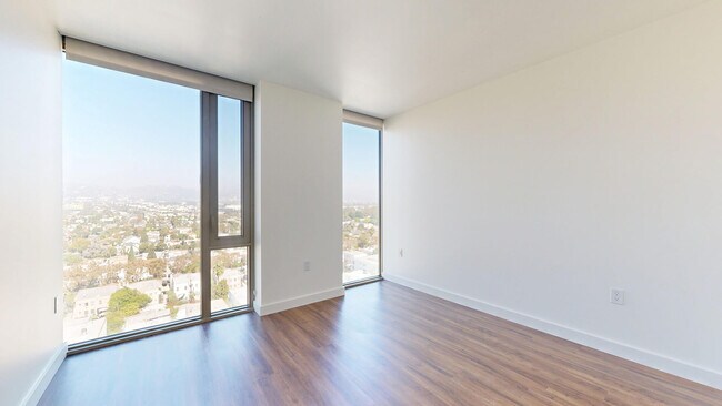 Interior Photo - Vision on Wilshire
