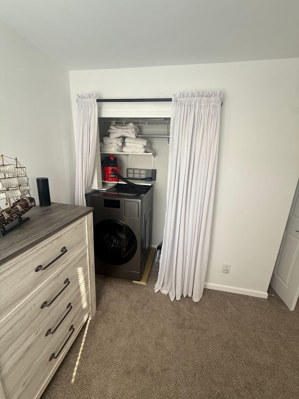 Foto del edificio - 83 Beecher Rd