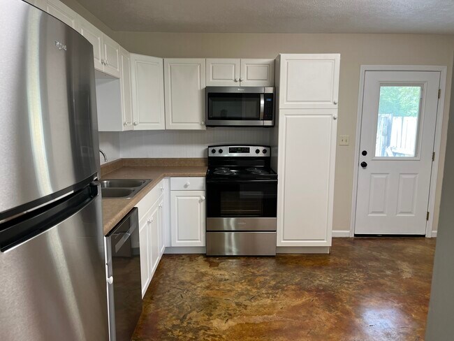 Foto del edificio - 24 Cottage Ln