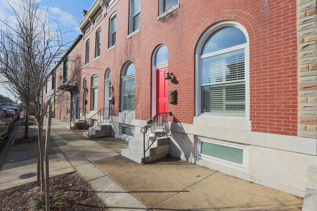 Building Photo - 416 East Ave