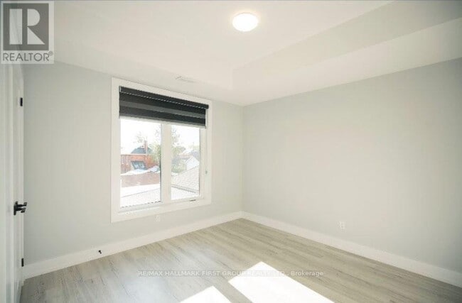 Building Photo - 180 Prince St