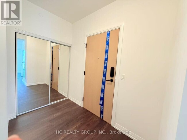 Photo du bâtiment - 280 Dundas St W