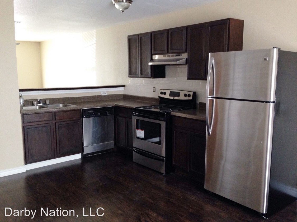 Foto principal - 830 W Hutchins Pl
