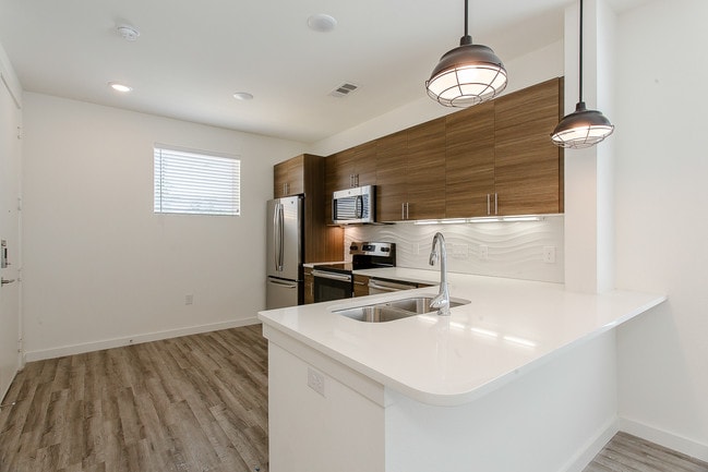 Building Photo - Bishop Flats - Modern, Urban, Affordable L...