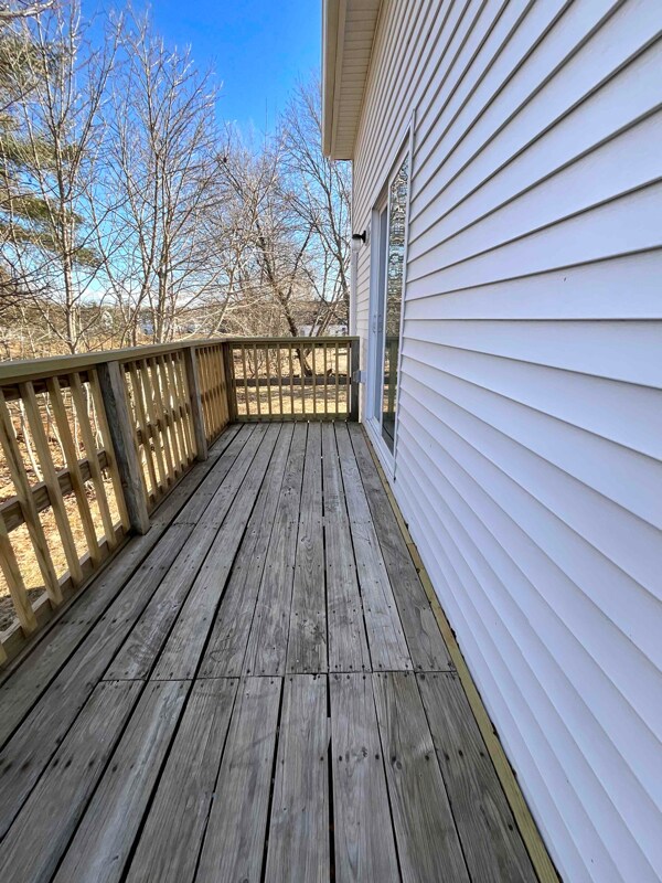 17 Bruce St Unit 3, Machias, ME 04654 Room for Rent in Machias, ME