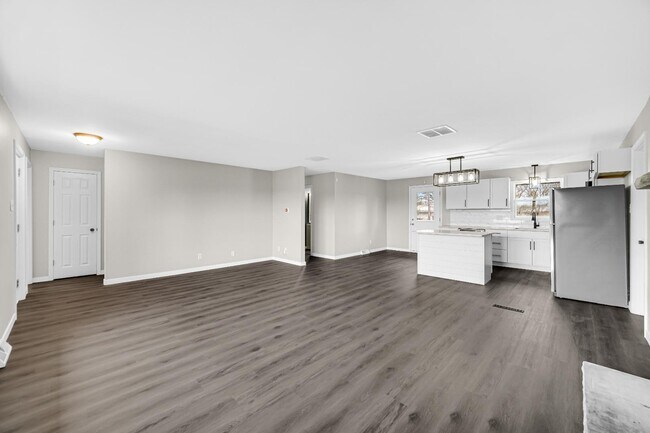 Foto del edificio - 7708 Madison St