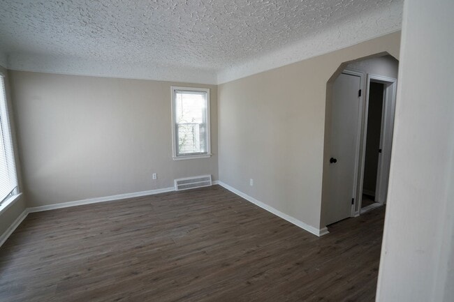 Building Photo - Freshly Renovated Single Family Home In De...