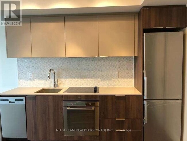 Building Photo - 2 Sonic Way