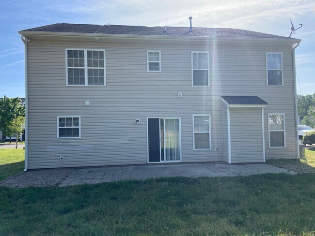 Building Photo - 2058 Twilight Ln