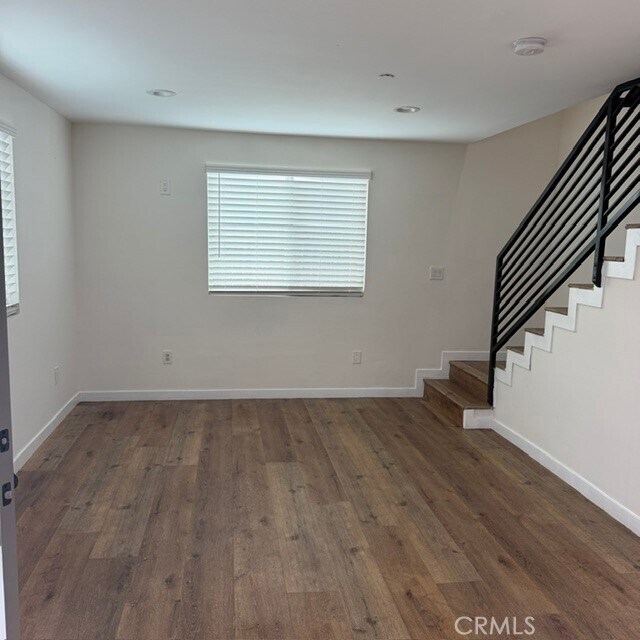 Foto del edificio - 5867 Towne Ave