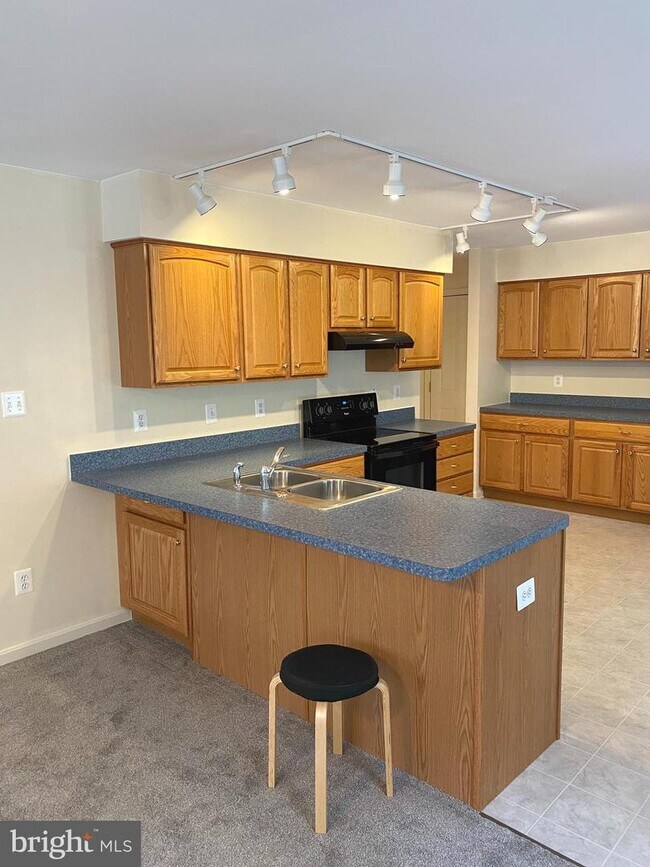 Foto del edificio - 21141 Marigold St