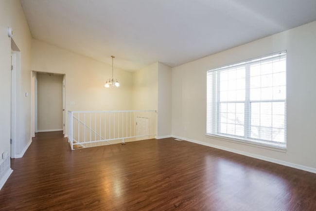Building Photo - 21148 E Eastman Dr